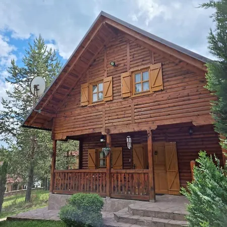 펜션 Rajska Koliba *