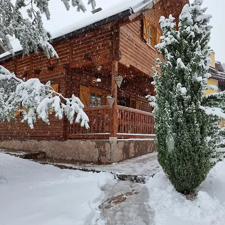 펜션 Rajska Koliba *