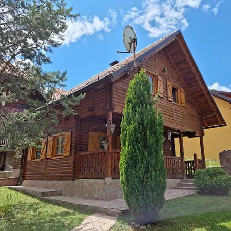 Rajska Koliba Ferienhaus *