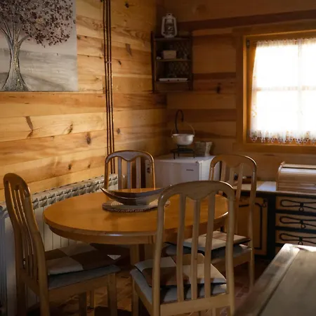 Rajska Koliba 바레