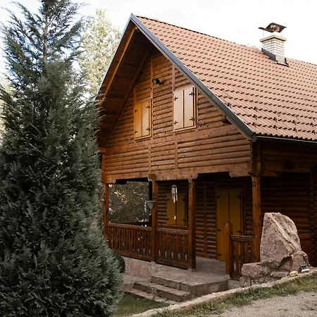 펜션 Rajska Koliba