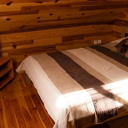 Rajska Koliba Ferienhaus Kaludjerske Bare